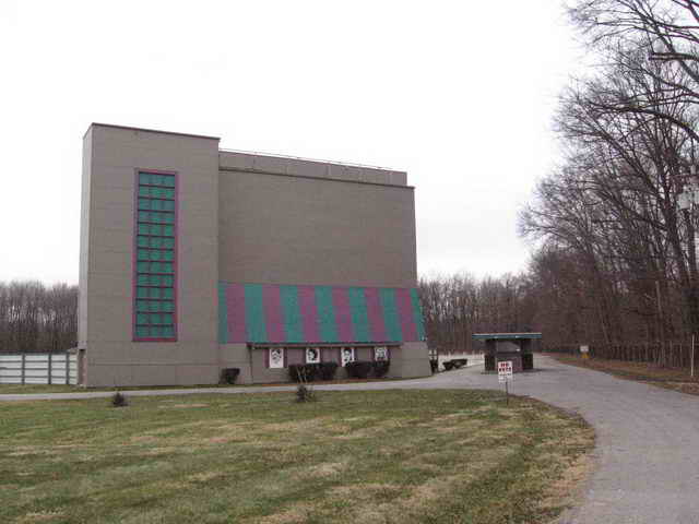 Starlite Drive-In Theatre - 2006 Photo (newer photo)